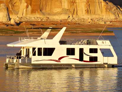 Houseboat rental Lake Powell